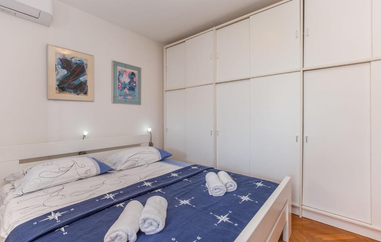 Appartement Rina B4 à Poreč Extérieur photo